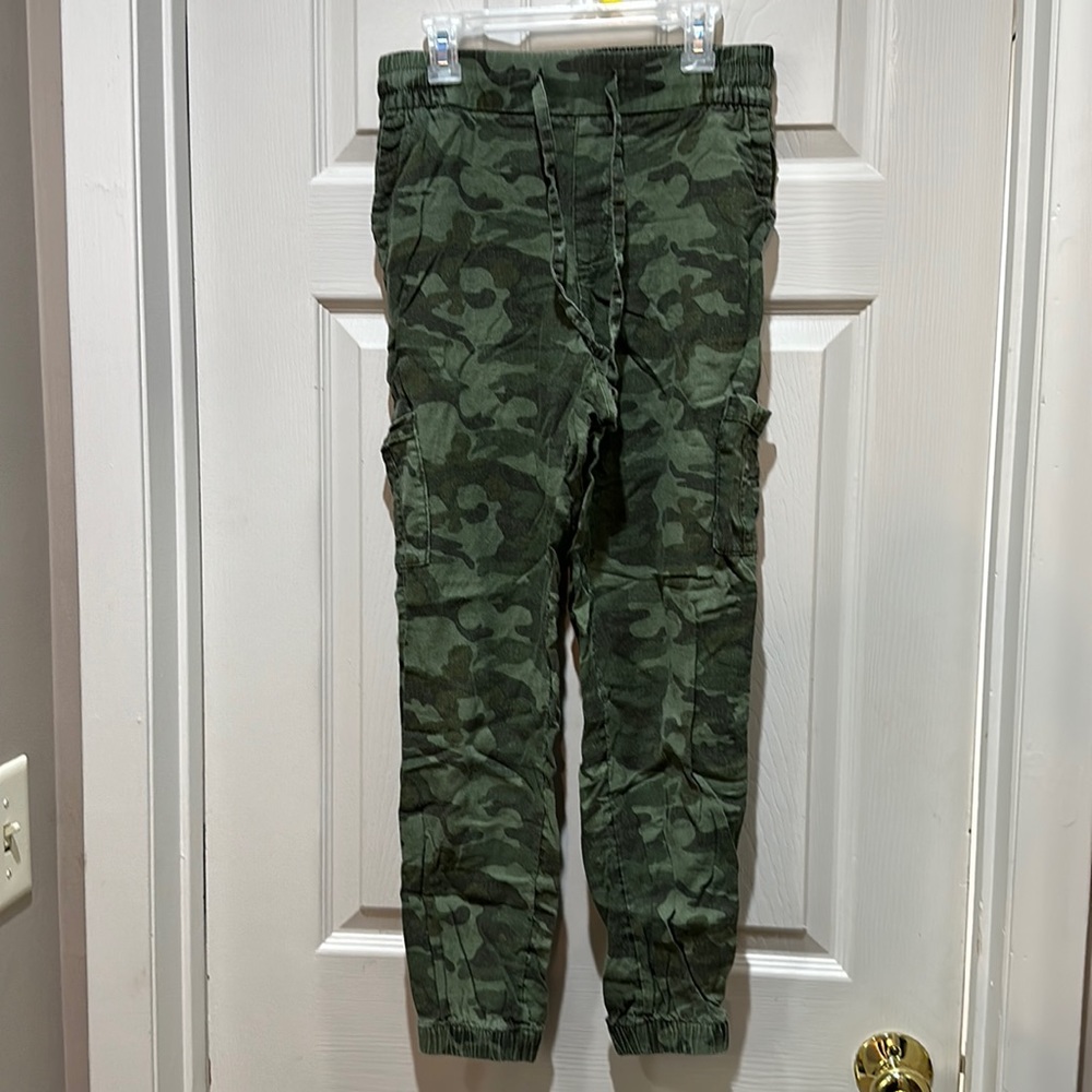 Old Navy green army fatigue print linen pant, women’s extra small.